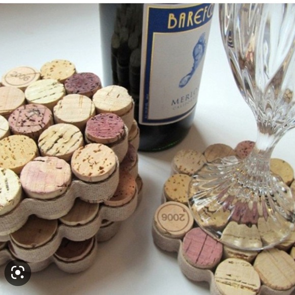 Lot of over 110 used wine corks and 30 champagne corks for DIY Projects - Picture 9 of 16